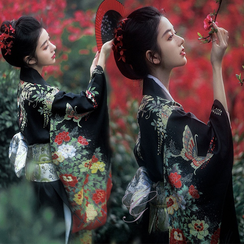 Dark Elegant Girl Kimono Photo - Photography Vintage Style avis et prix